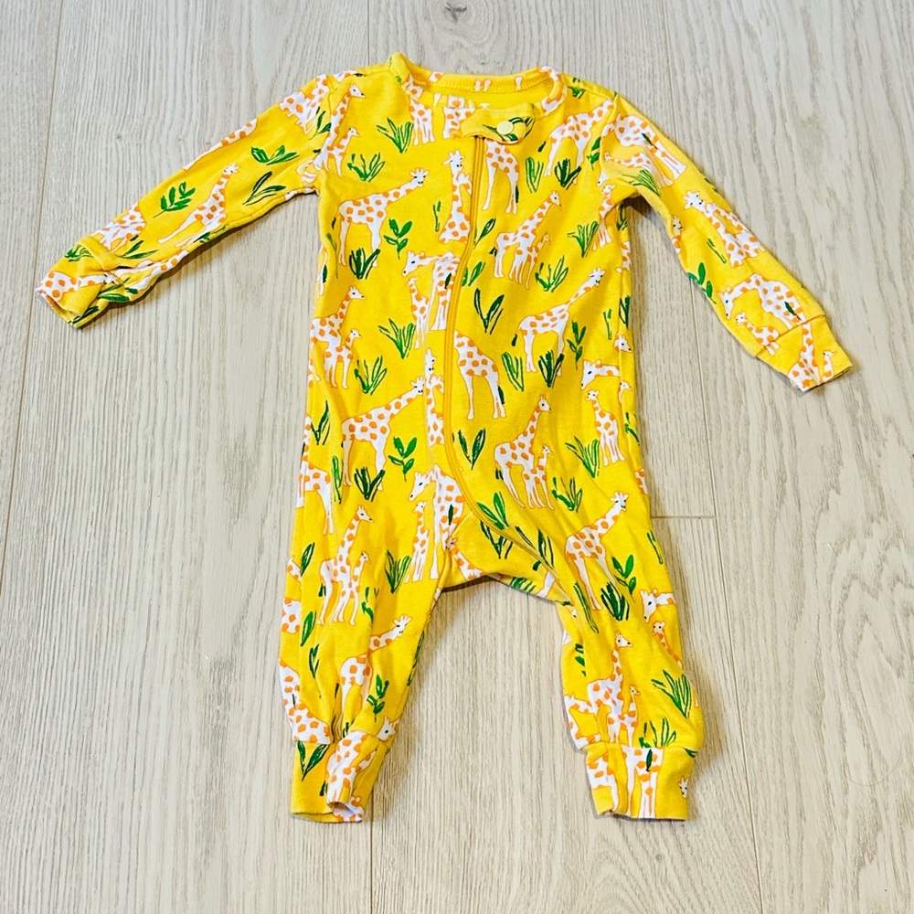 The Children’s Place Yellow Giraffe Baby Onesie